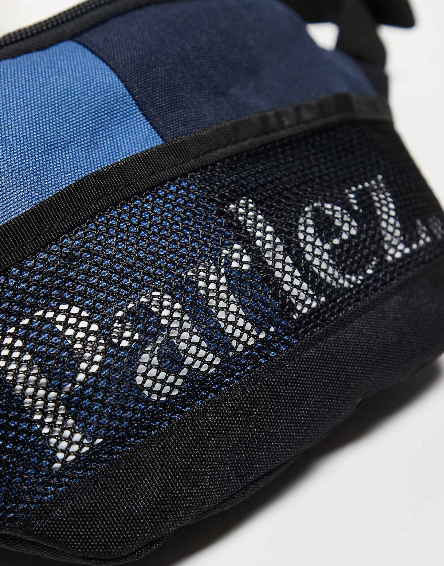 Loculi Nylon Logo Bumbag