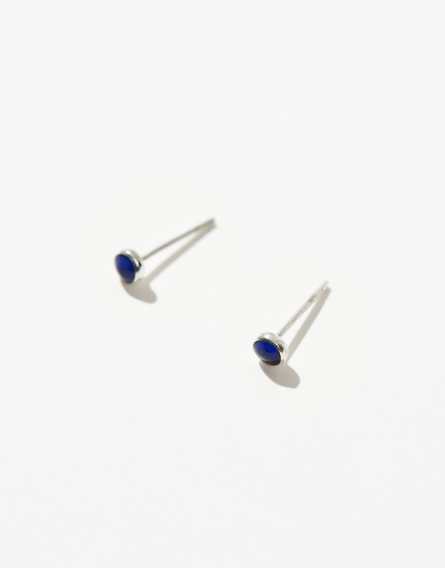 3Mm Round Lapiz Stud Earrings