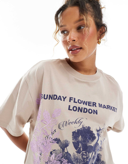 Oversized Embroidered T-Shirt With Flower Market Graphic