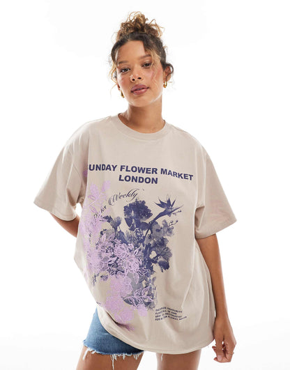 Oversized Embroidered T-Shirt With Flower Market Graphic