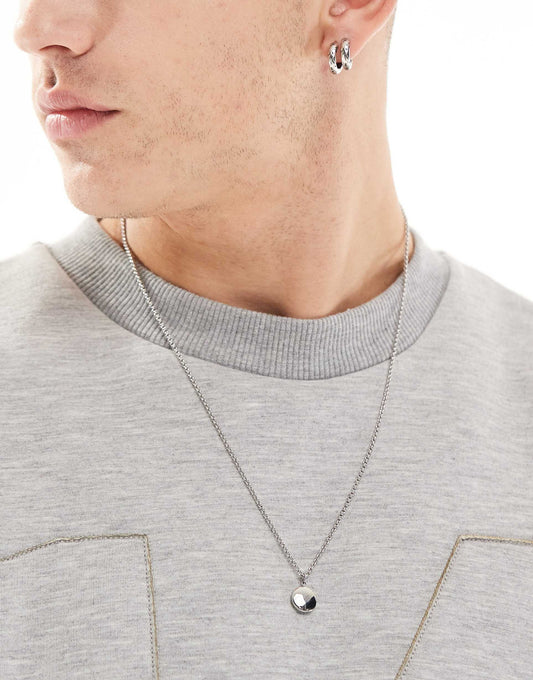 Circle Pendant Necklace