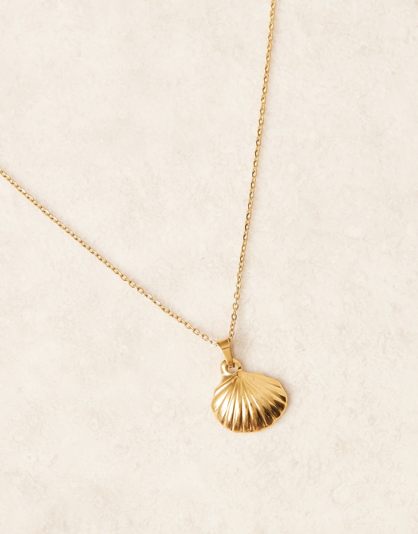 Stainless Steel 18Ct Gold Plated Shell Pendant Necklace