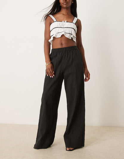 Femme Textured Pattern Loose Fit Trousers