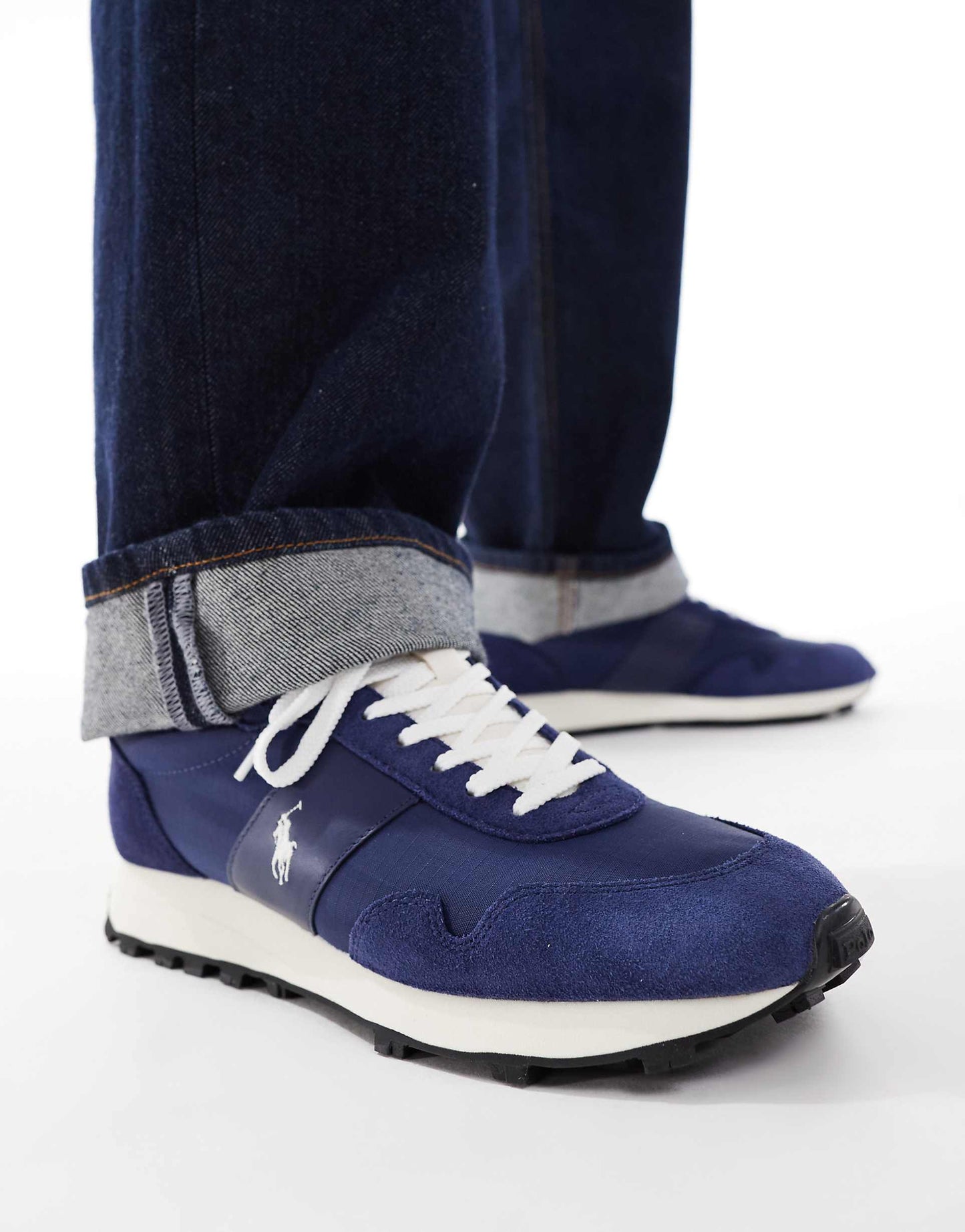 Trail 125 Suede Trainer
