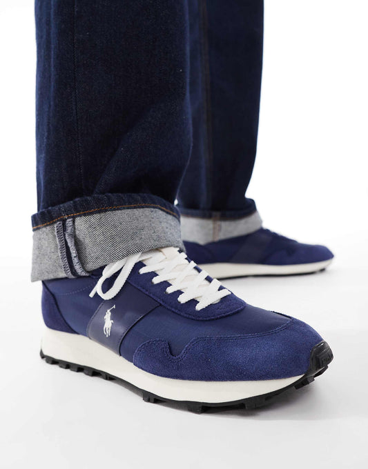 Trail 125 Suede Trainer
