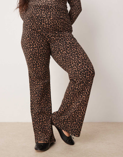 Curve Leopard Print Kick Flare Leggings