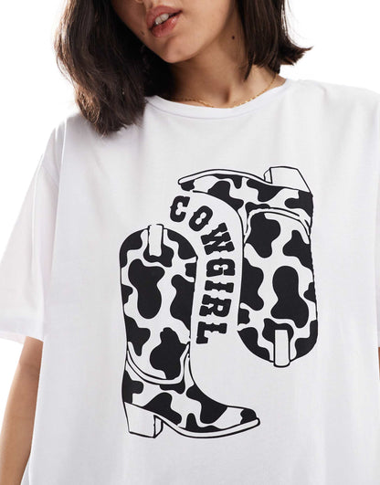 Oversized T-Shirt With Cowgirl Graphic