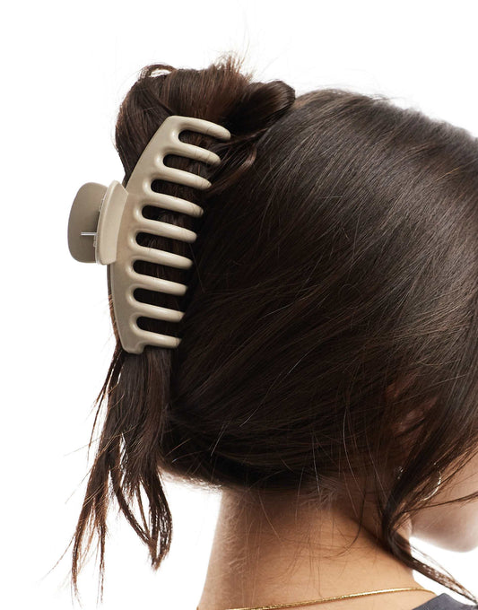 Large Hair Claw