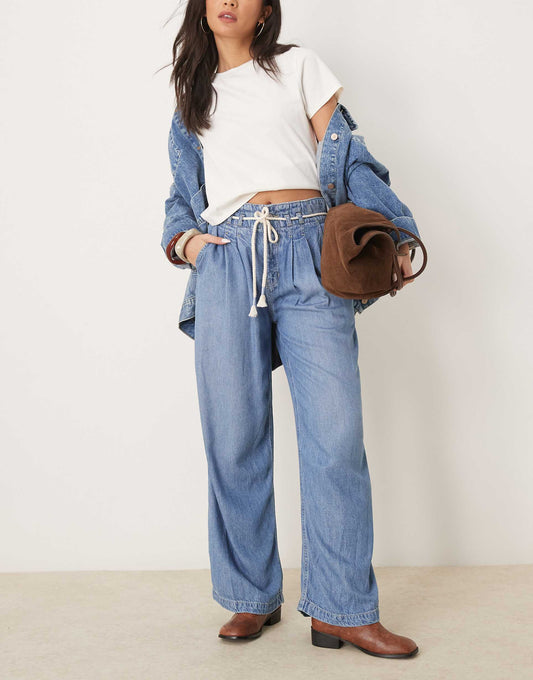 Dakota Cinched Waist Pull-On Jeans