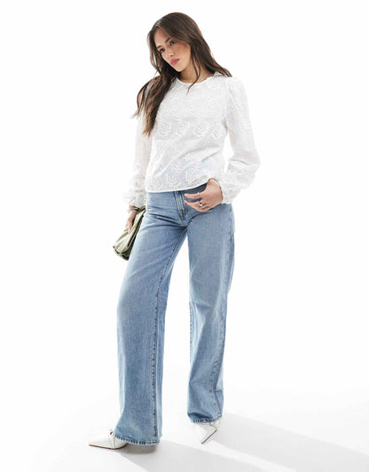 Long Sleeve Top With Applique