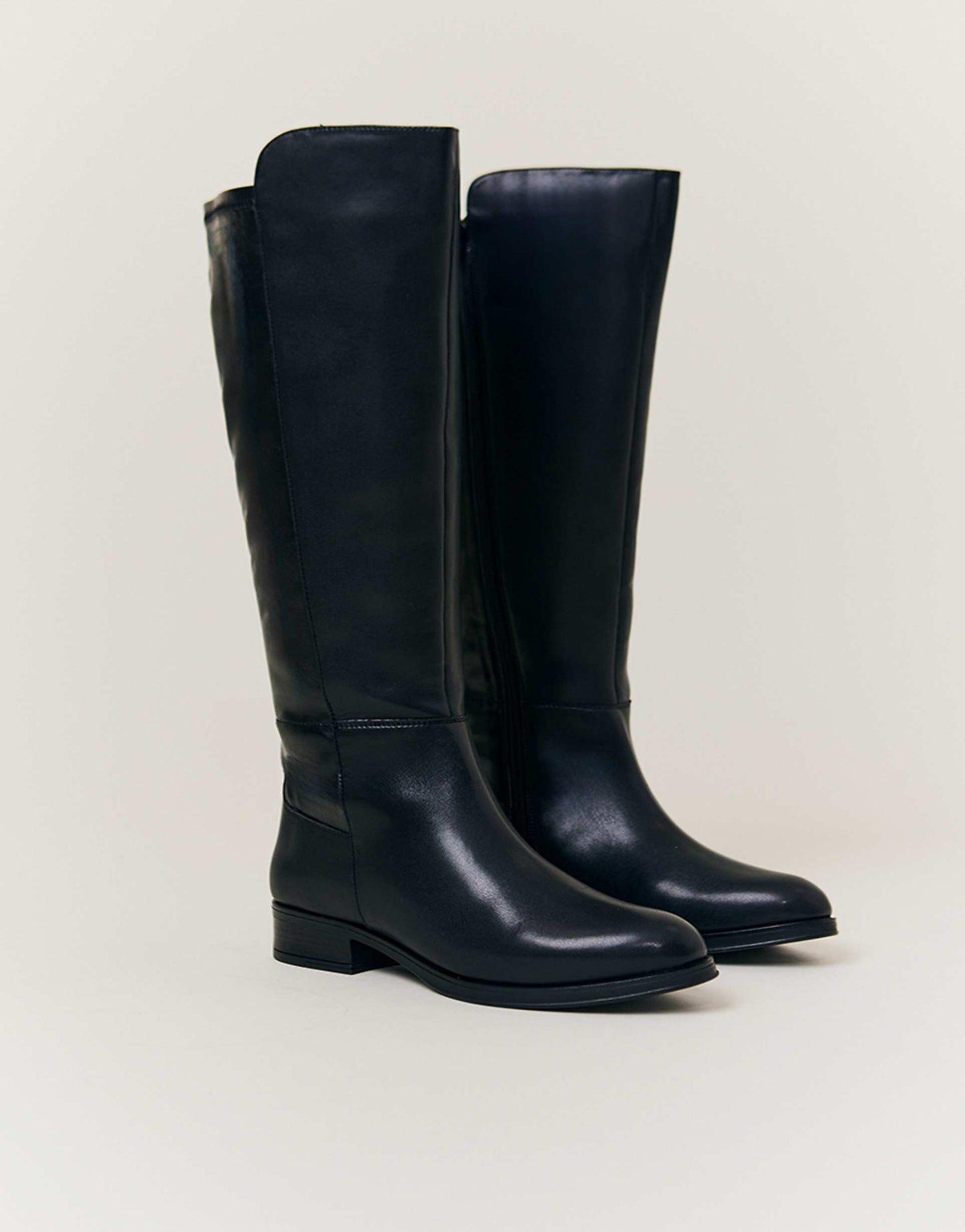 Flat Knee High Riding Boot Standard Leg Fit