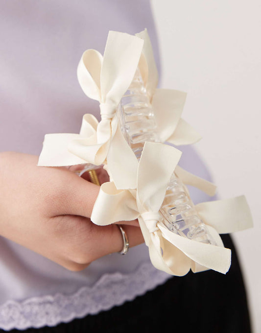 Claw Clip With Bows