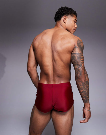 Stretch Trunk