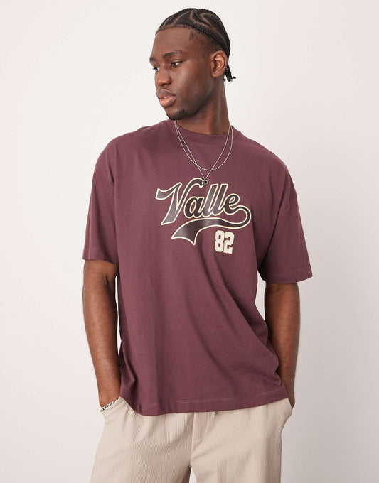 Oversized T-Shirt With Varsity Graphics
