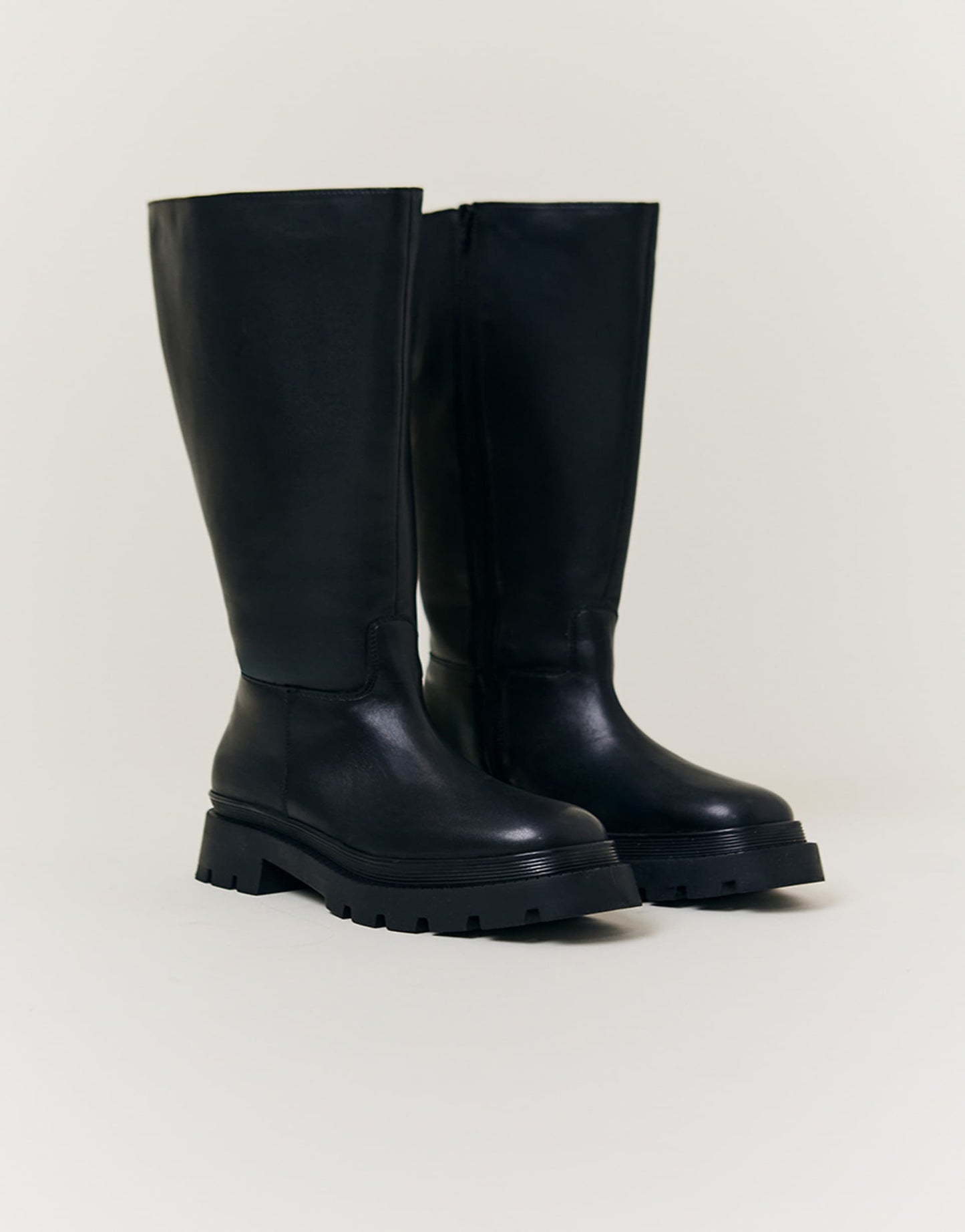 Chunky High Leg Boot Standard Leg Fit