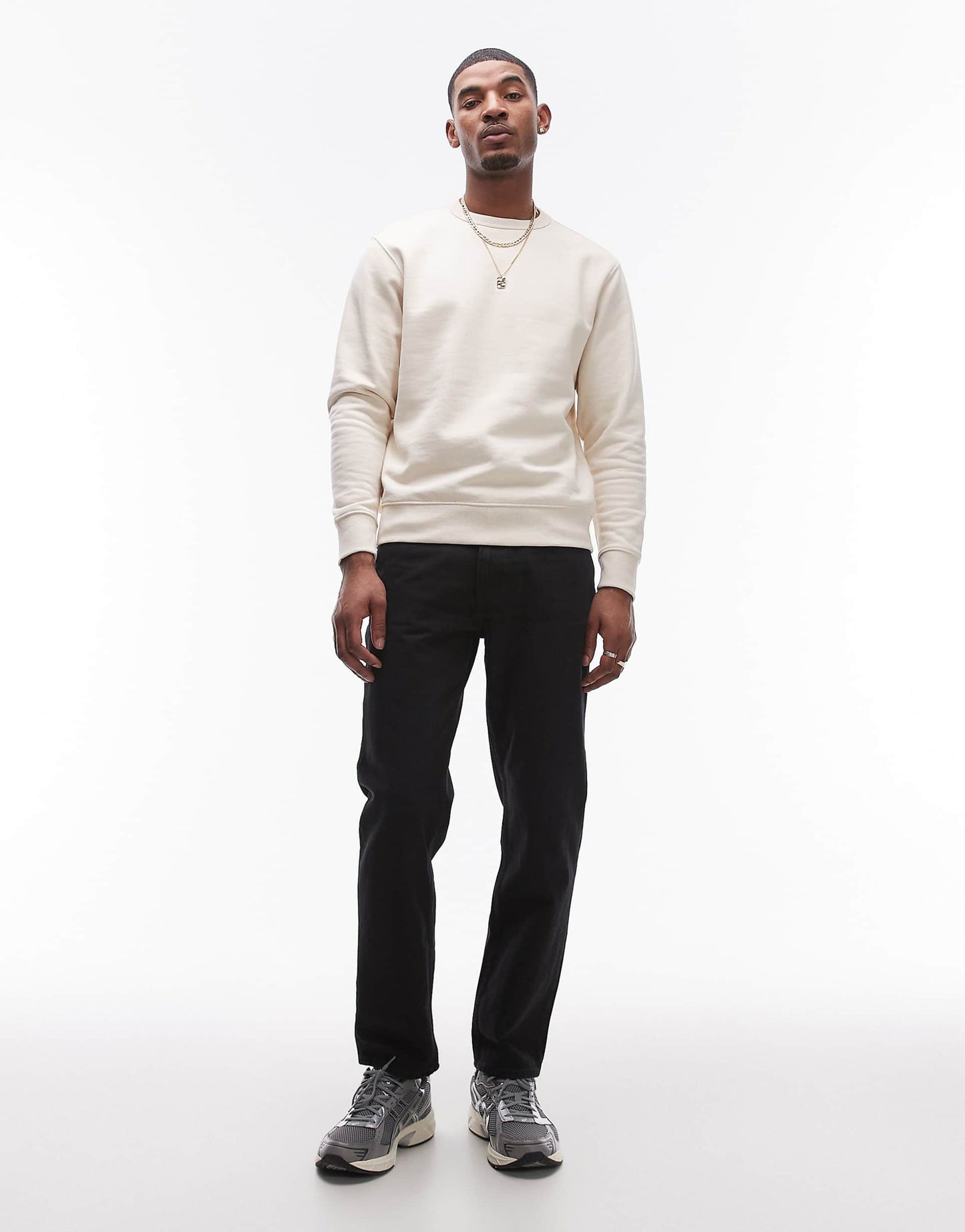 Relaxed Straight Fit Jeans