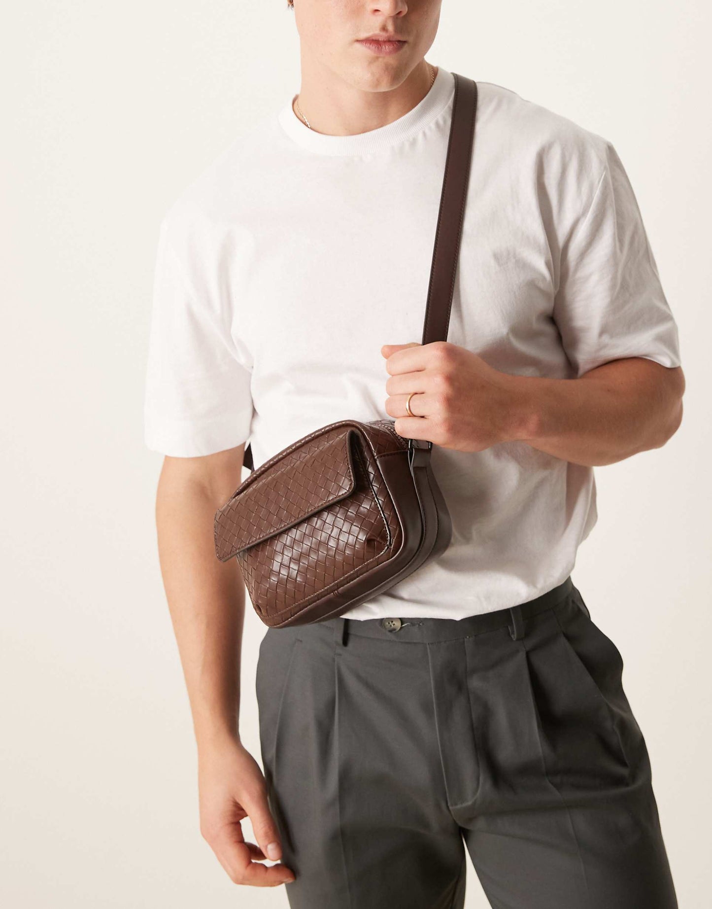 Cross Body Bag With Pocket And Woven Texture