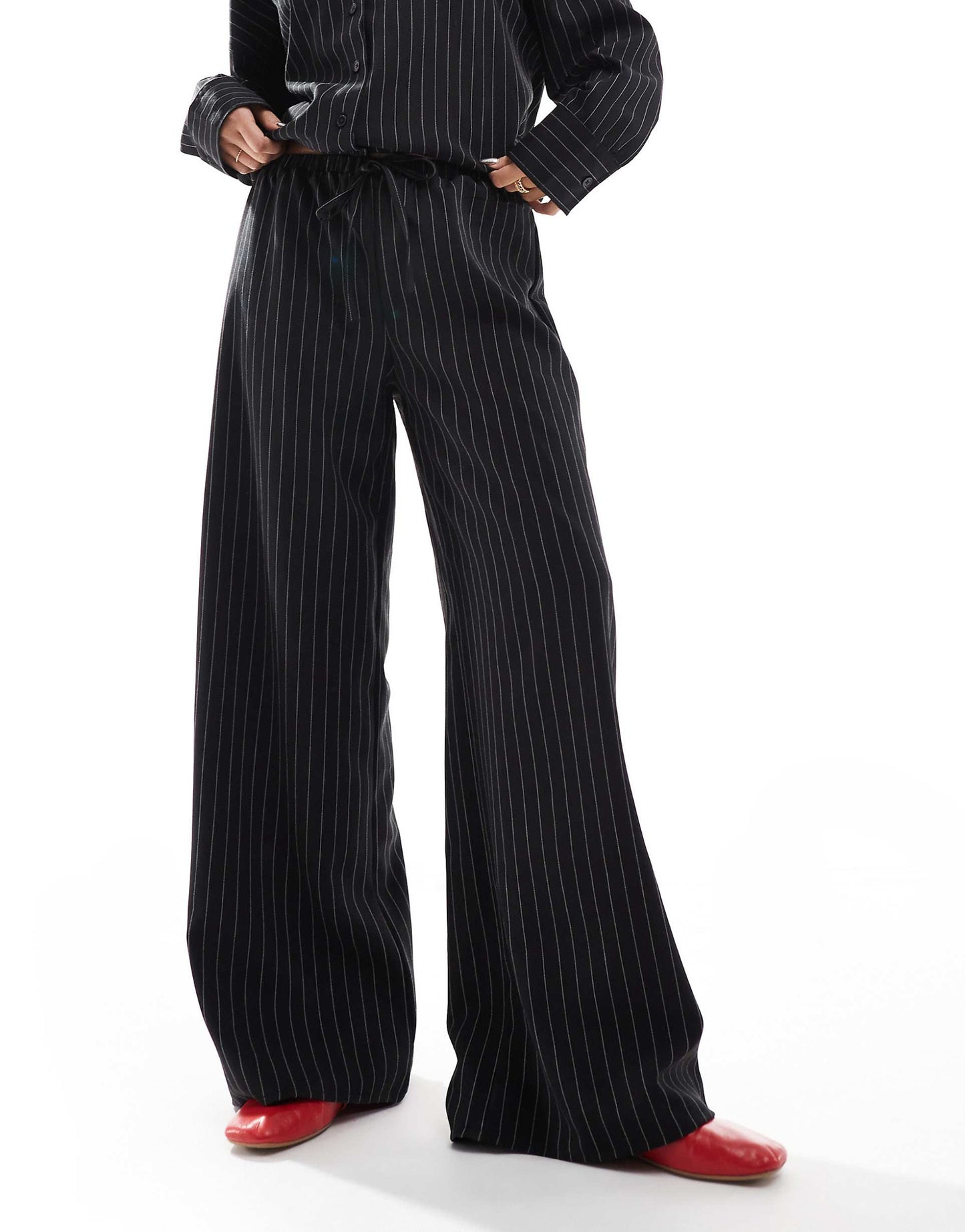 Tailored Wide Leg Pinstripe Trouser