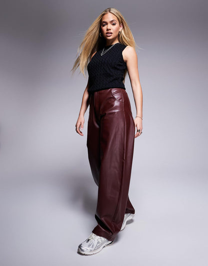 Fine Knitted Sleeveless Top
