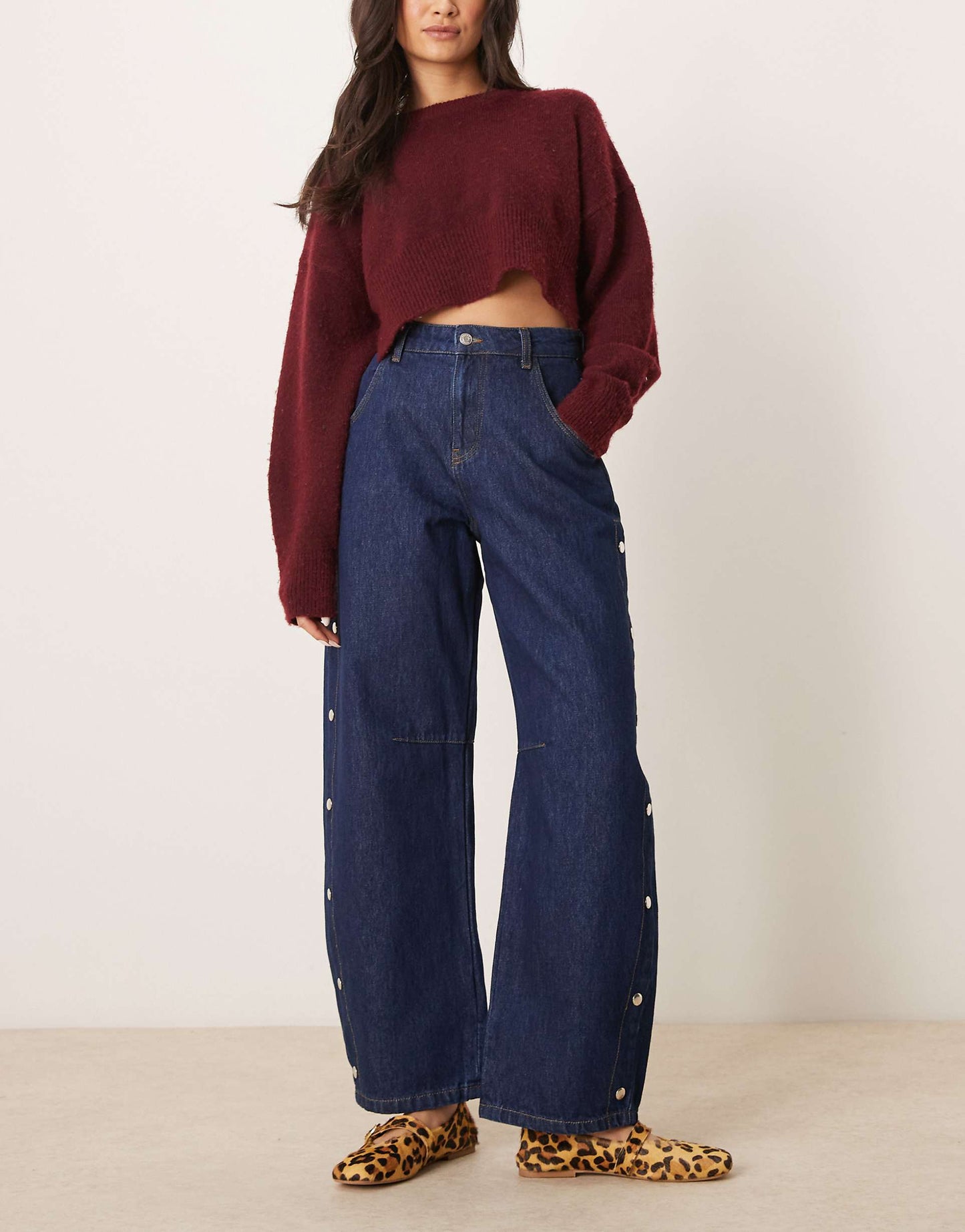 Cropped Barrel Leg Jean With Popper Details