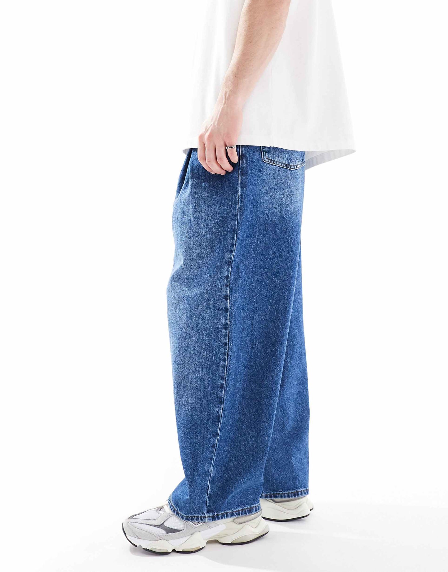 Super Wide Leg Jeans With Pleats