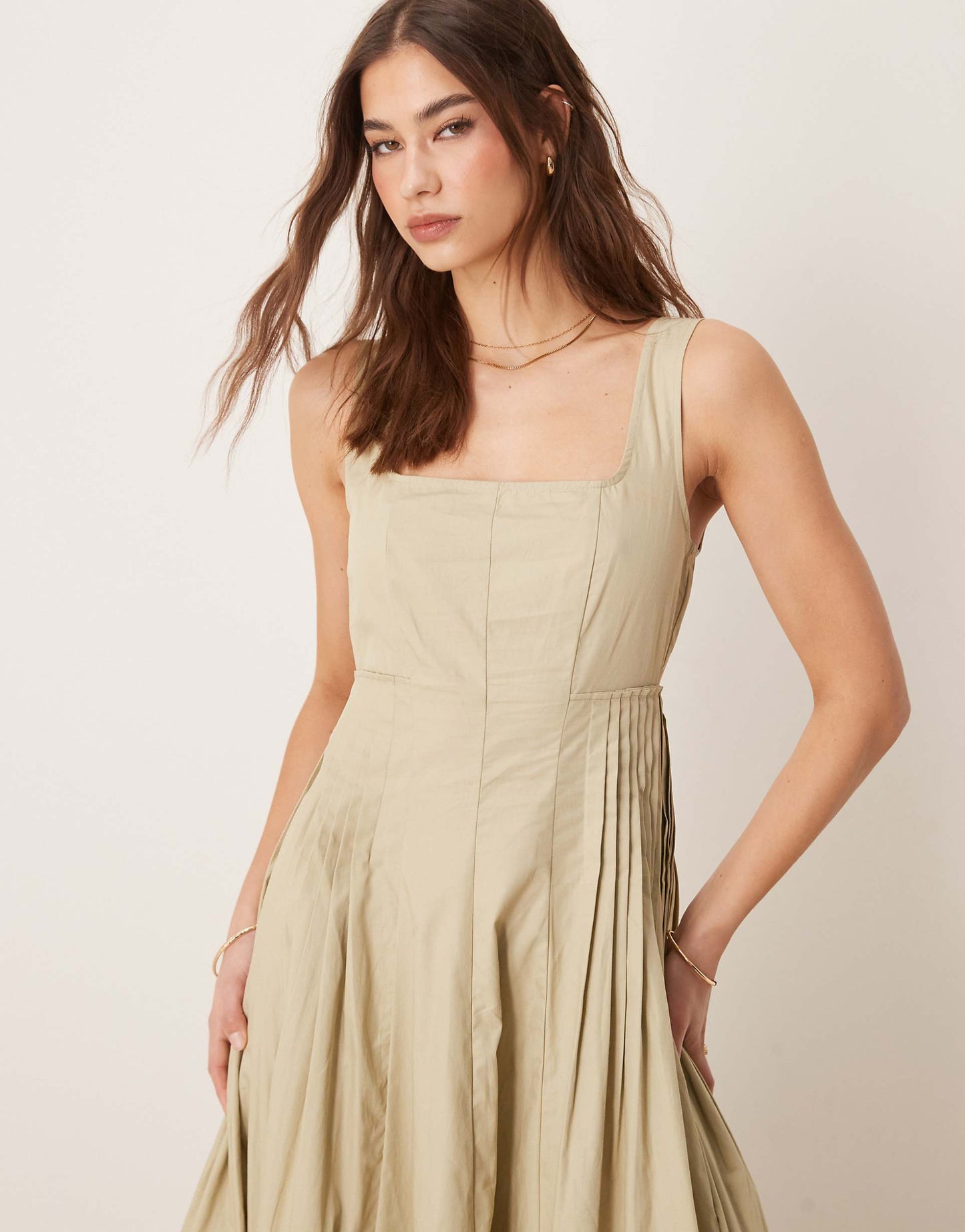 Scoop Neck Pleat Waist Midi Dress