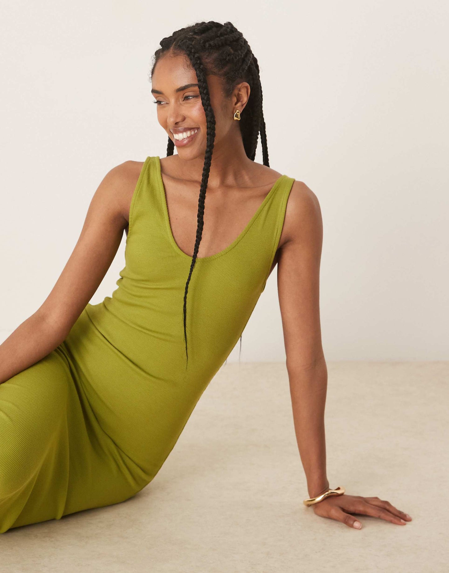 Sleeveless V-Neck Rib Midaxi Dress