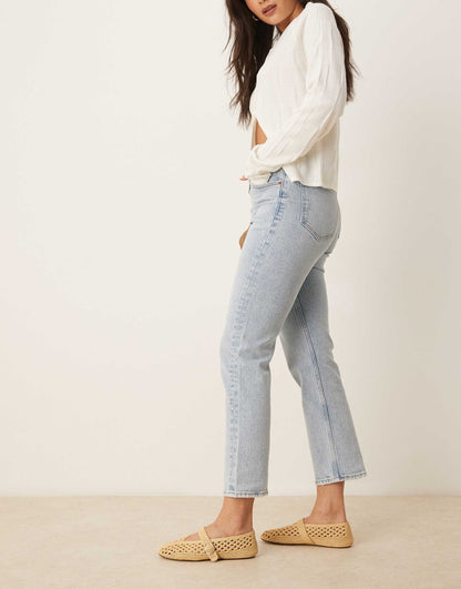 Mid Rise Ankle Straight Jeans