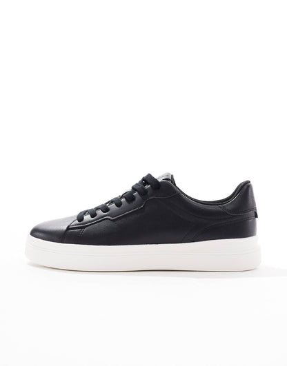 Lace Up Contrast Sole Trainer