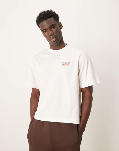 Cropped Motif Back Print T-Shirt