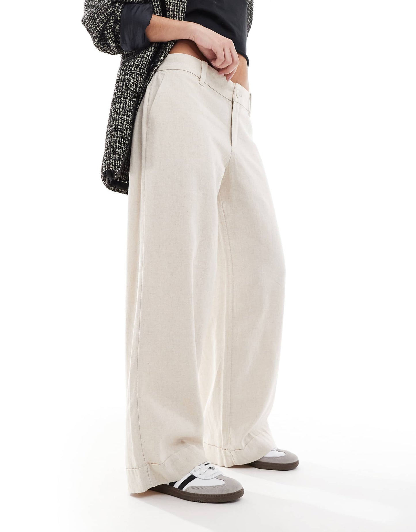 Low Rise Linen Wide Leg Trouser