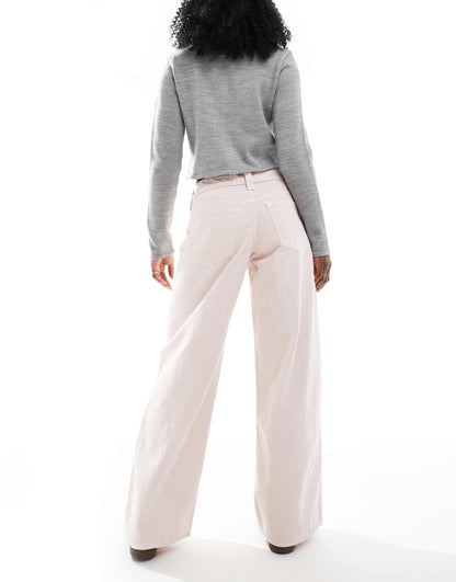 Low Rise Super Baggy Jean