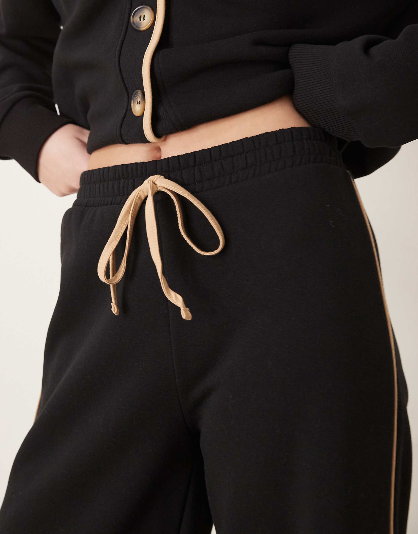 Contrast Stitch Wide Leg Sweat Jogger Co O Rd