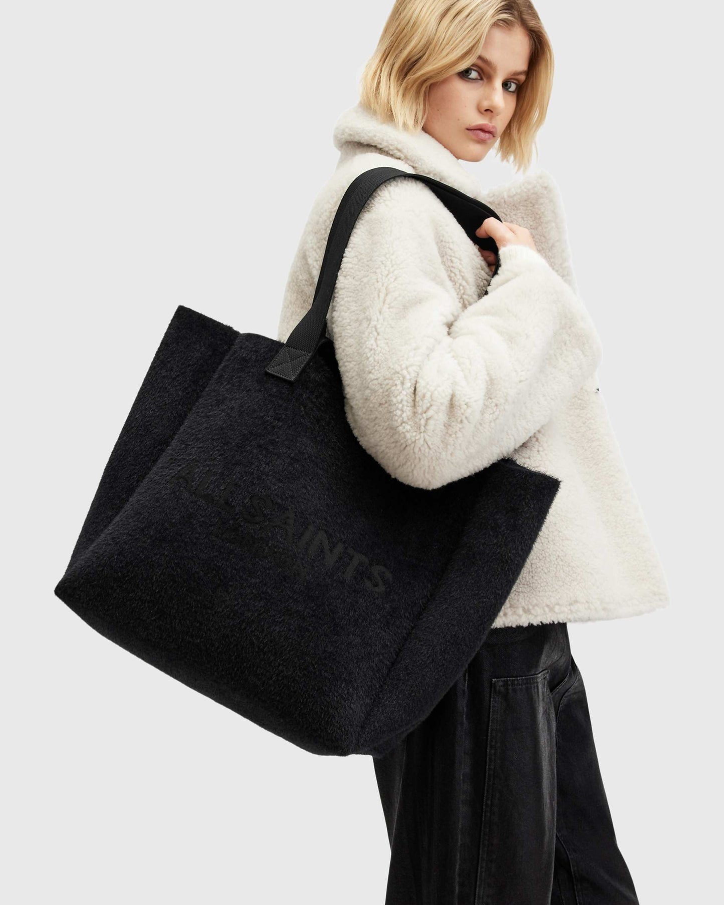 Izzy Fuzzy Tote