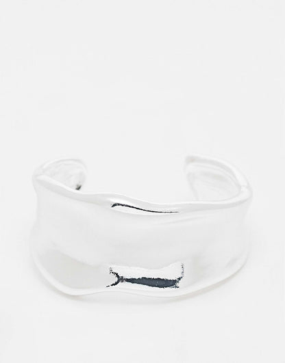 Statement  Molten Metal Cuff