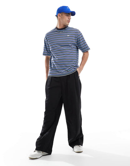 Verticle Contrast Striped Logo T-Shirt