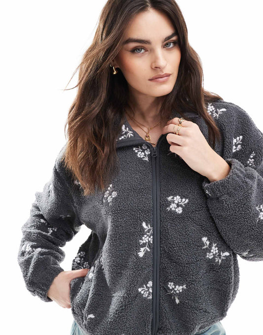 Embroidered Sherp Linef Fleece Jacket