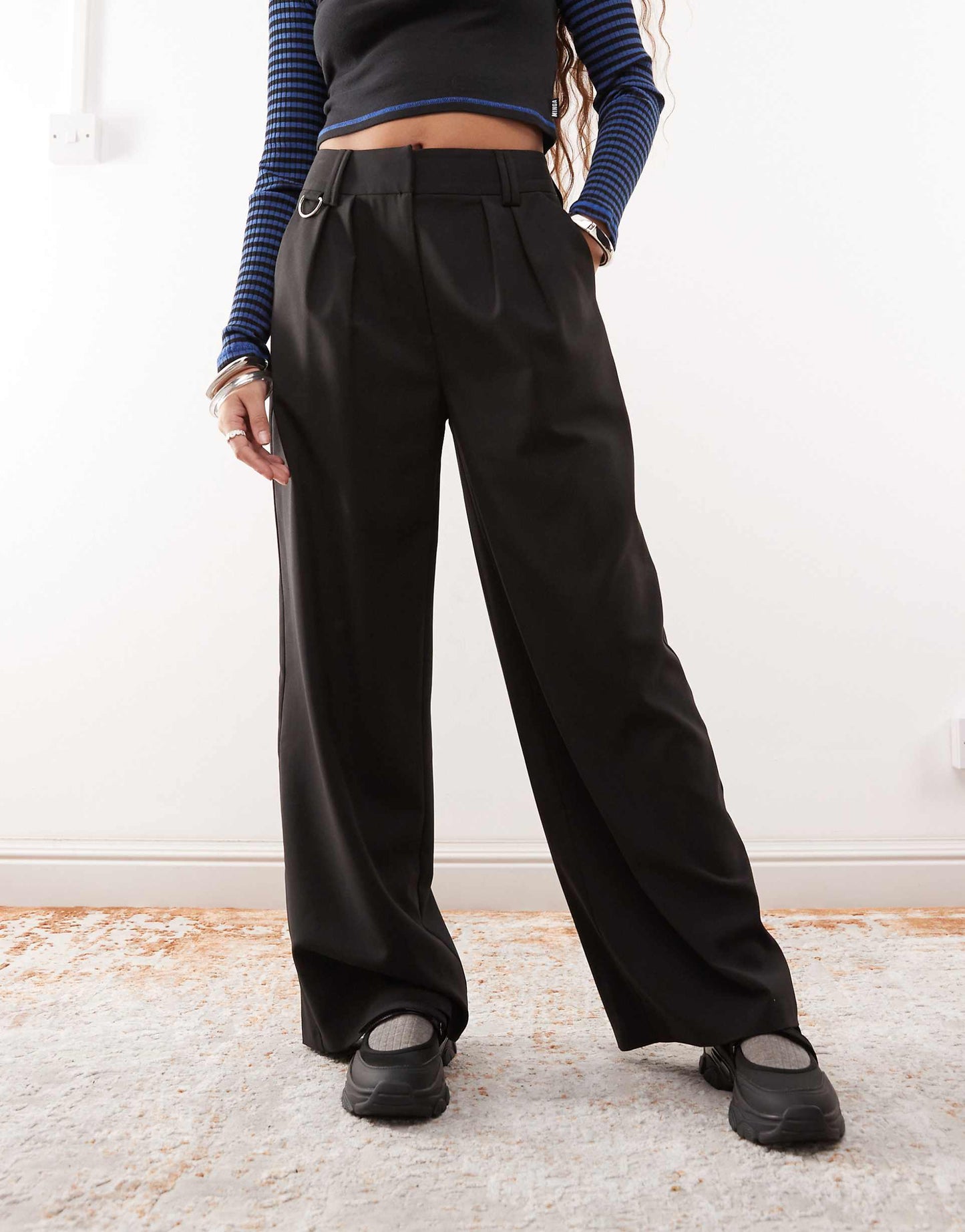Tailored Wide Leg Trouser