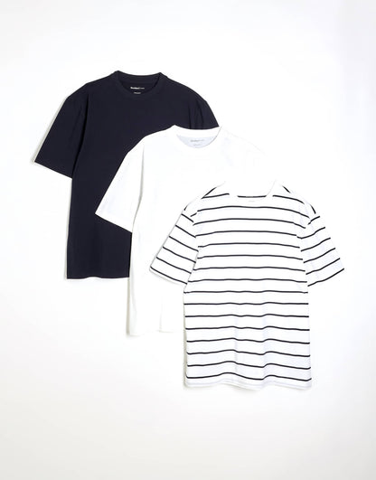 Slim Fit T-Shirts 3 Pack