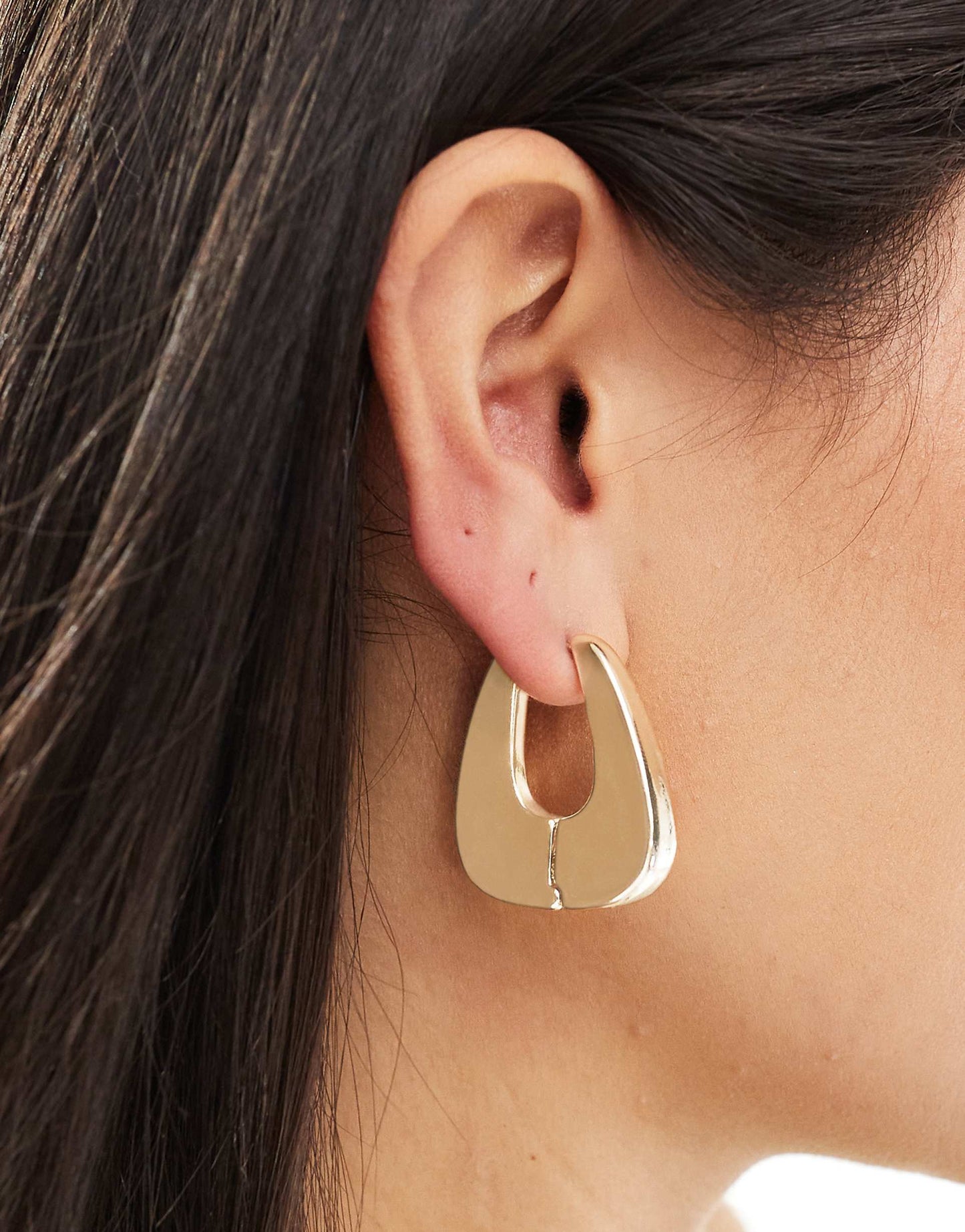 Hoop Earrings With Clicker Squared Off Detail