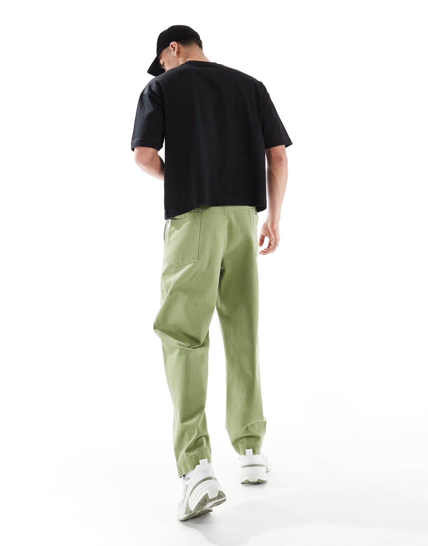 Baggy Trouser With Back Pocket Detail