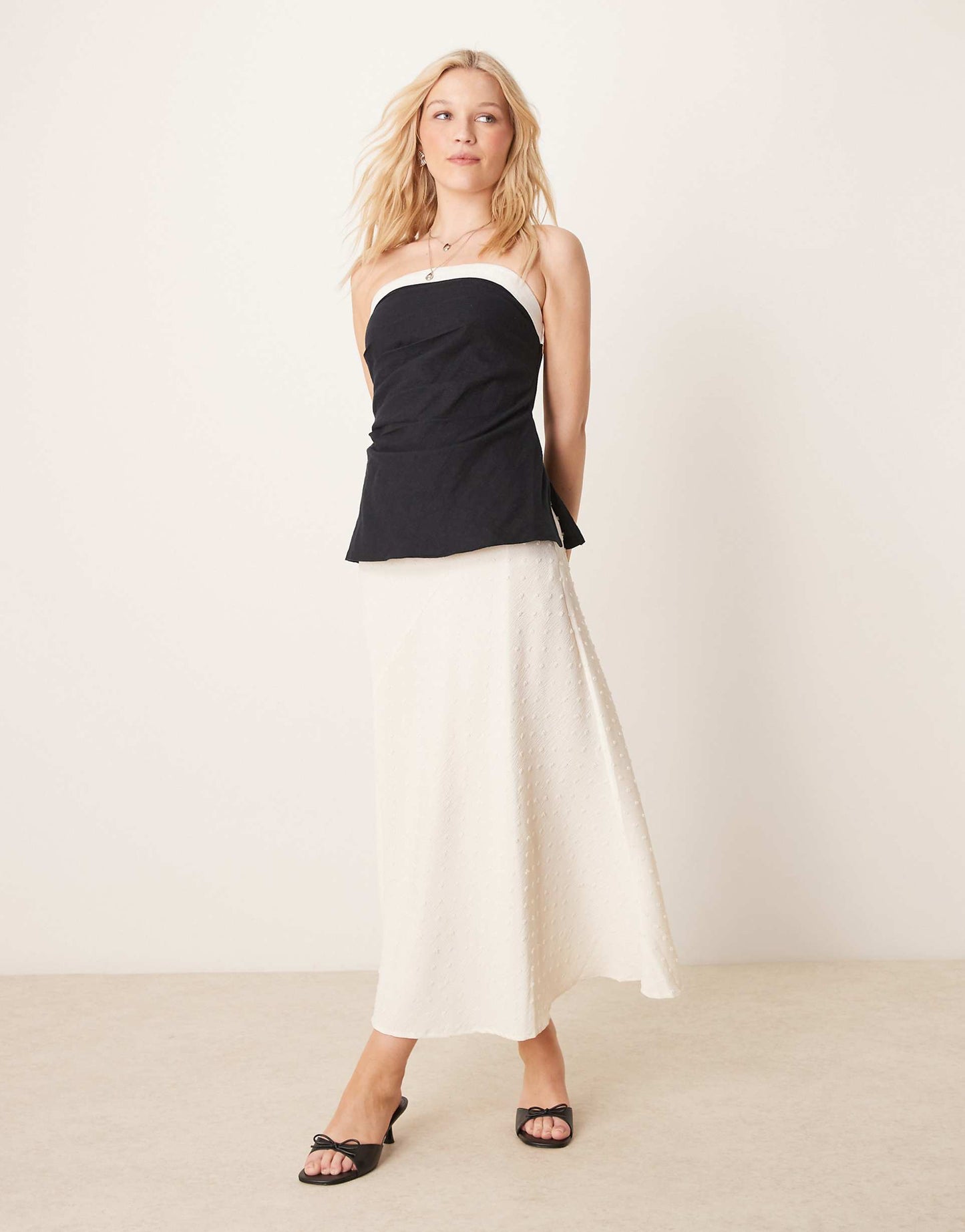 Sleeveless Linen Tube Top