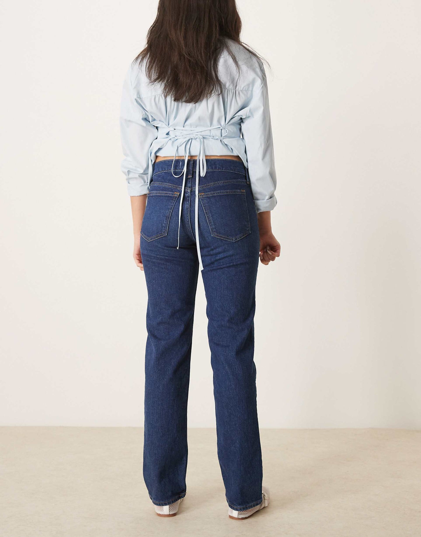 Mid Rise Straight Jean