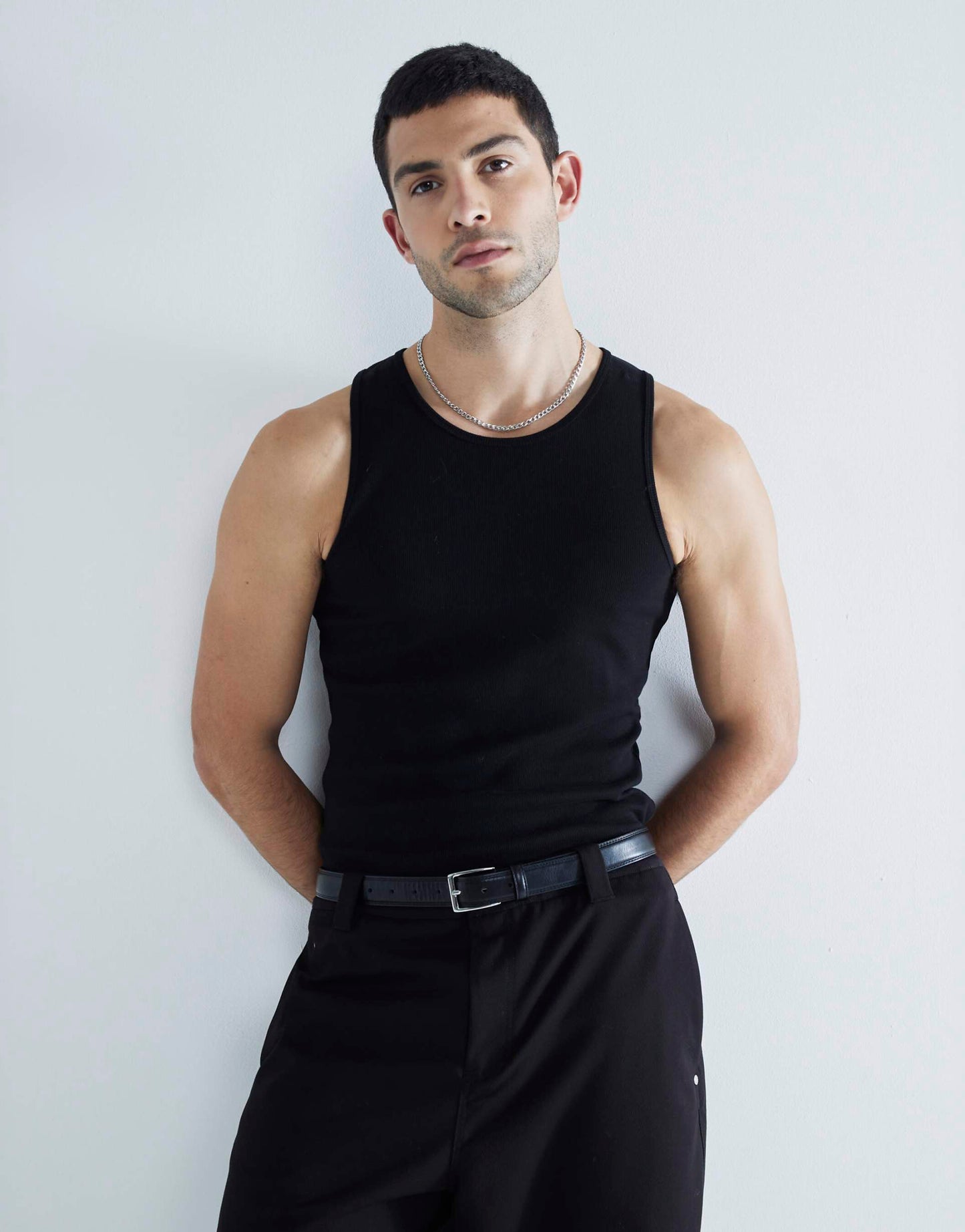 Muscle Fit Ribbed Vest Set