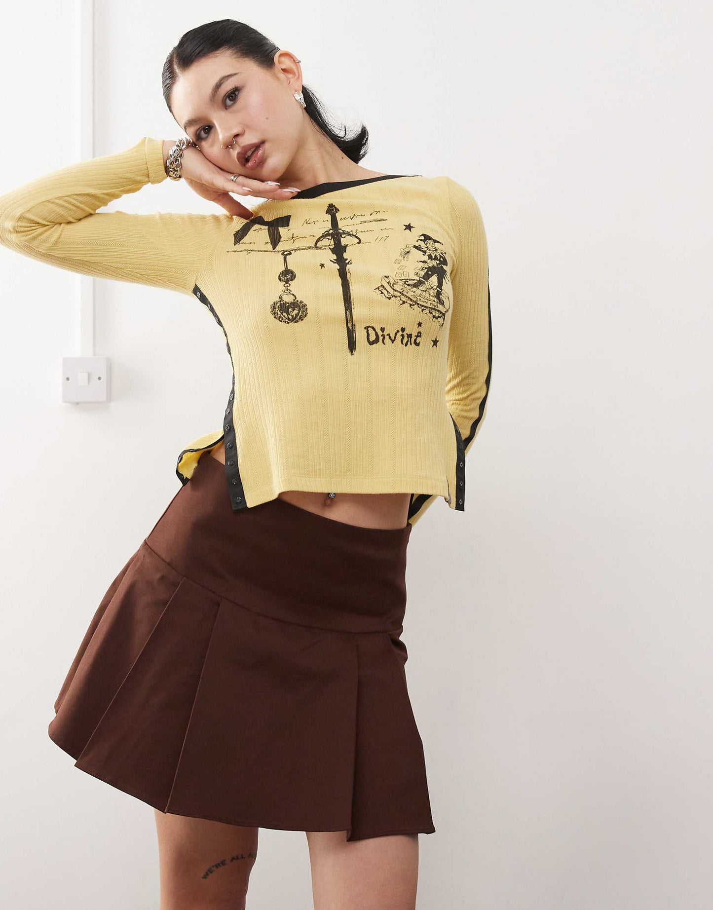 Mini Skirt With Deep Waist And Pleats