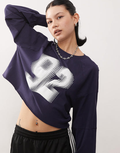 Long Sleeve Cropped T-Shirt With '92' Varisty Graphic Print