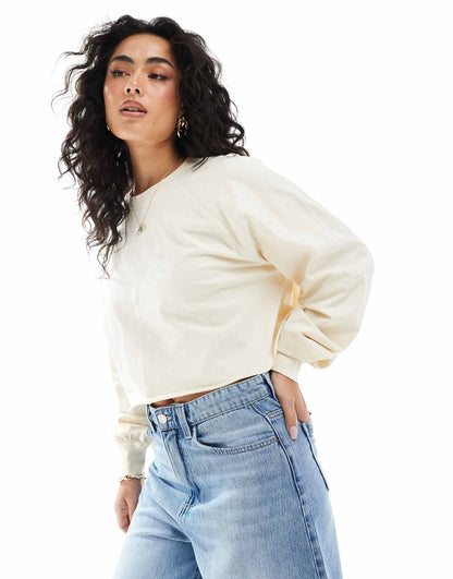 Long Sleeve Cropped T-Shirt