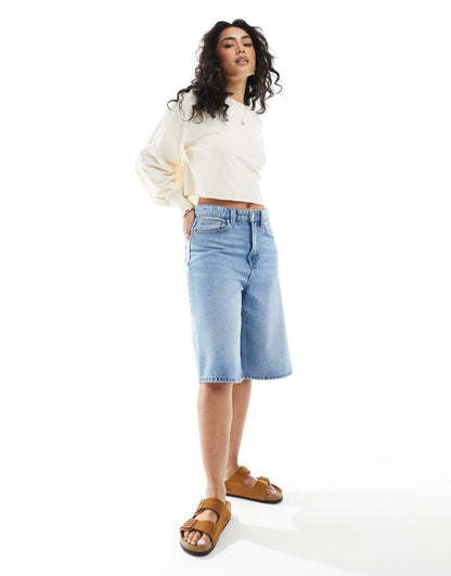 Long Sleeve Cropped T-Shirt
