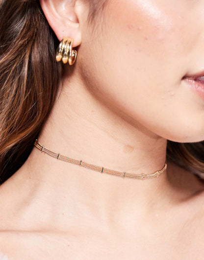 Choker Necklace With Fine Chain And Dash Detail