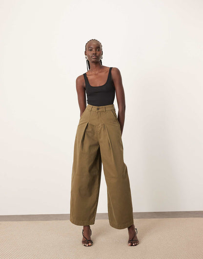 Remi Casual Twill Barrel Trouser